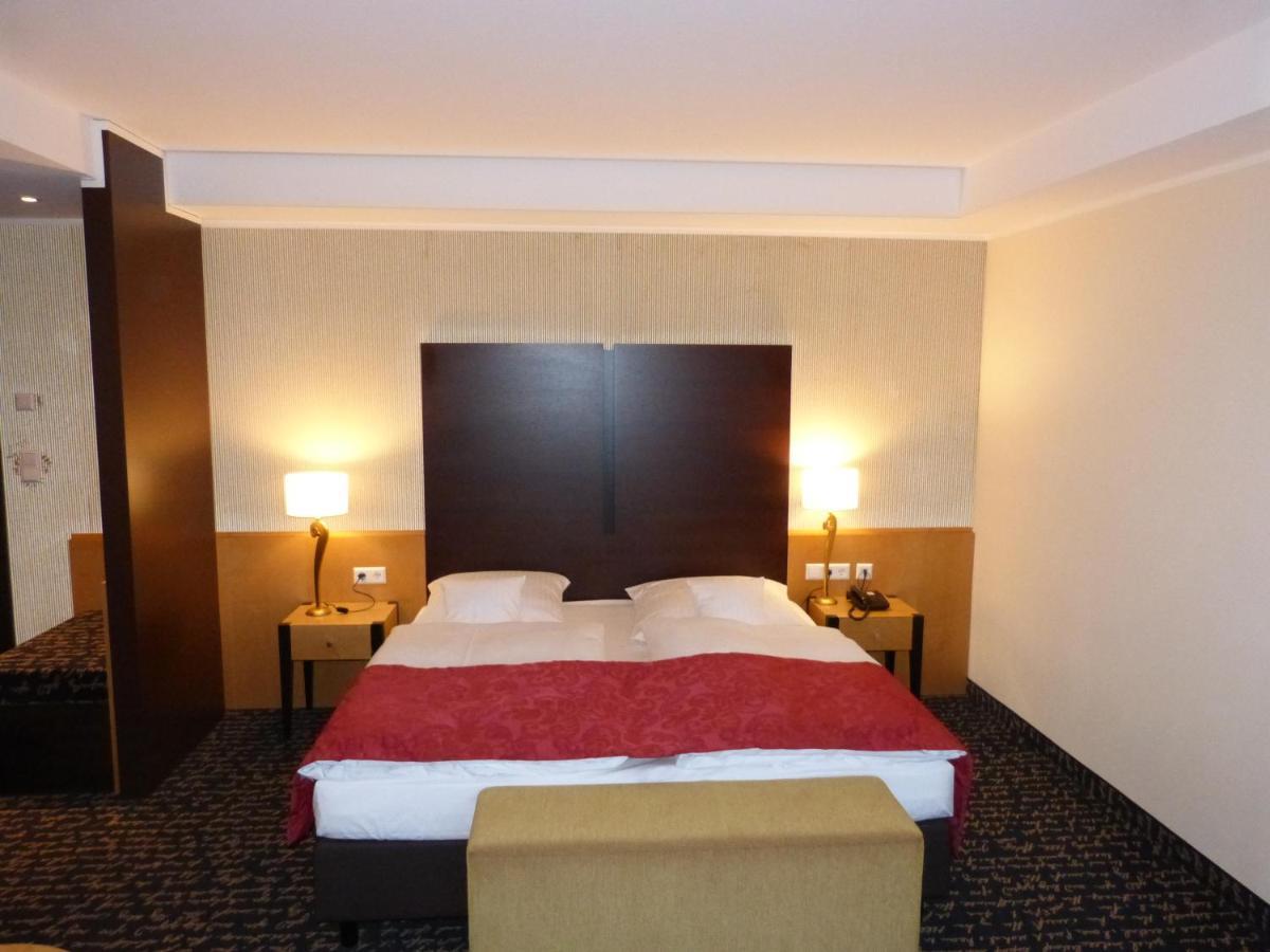 Hotel Roshop Barnstorf Esterno foto