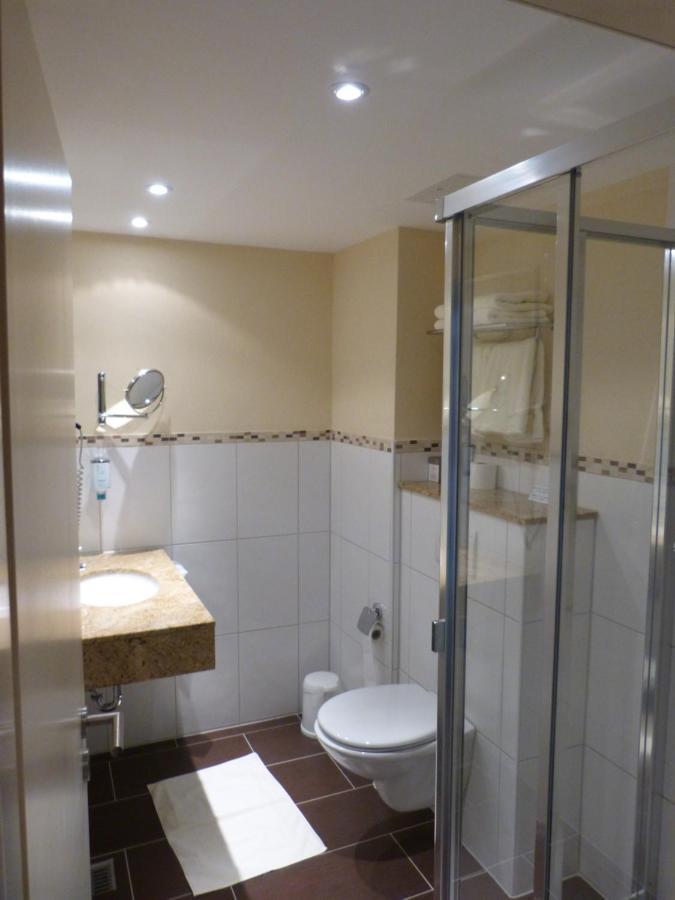 Hotel Roshop Barnstorf Esterno foto